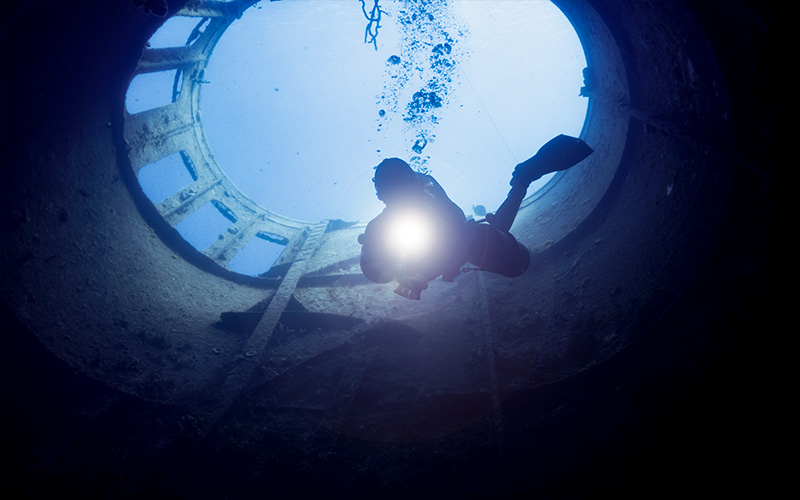 dove fare immersioni sui relitti in Italia