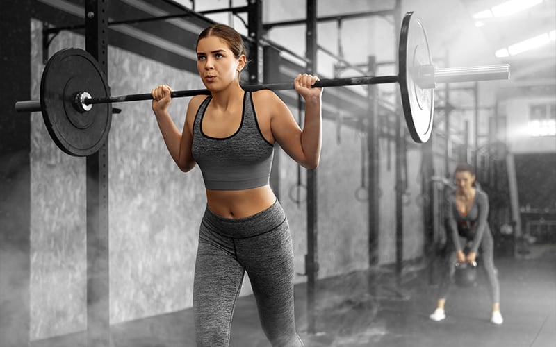 squat con bilanciere per glutei perfetti